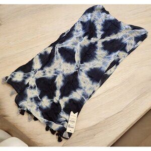 Cruise Club Tie Dye Tassel Scarf Blue White Blue White Pom Poms NWT
